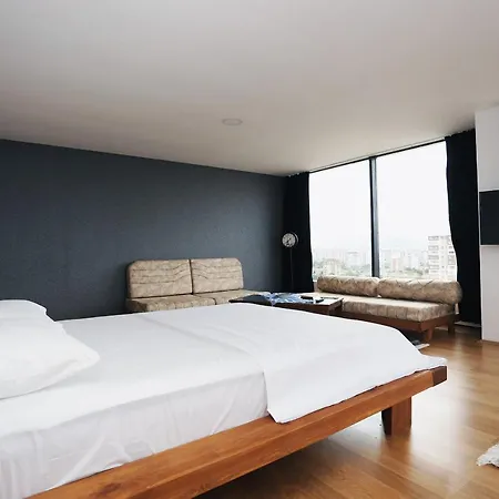 Cam Kule Airport Hotel *