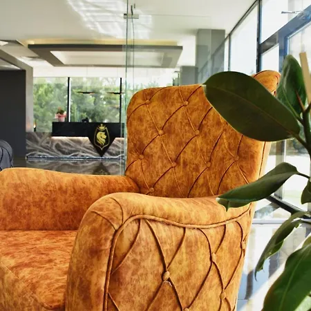 Cam Kule Airport Hotel